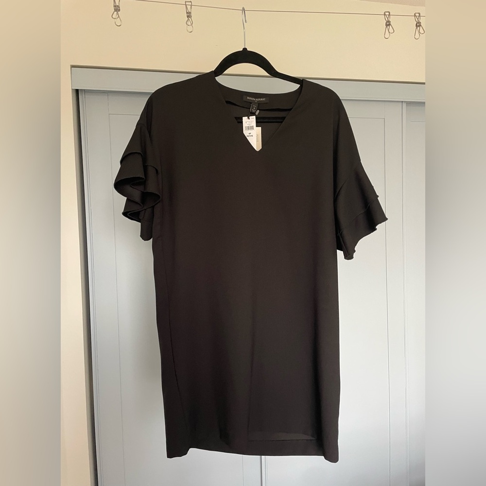 Banana Republic Petite Black V-Neck Dress